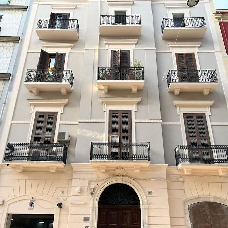 Apartment City Center Eighty-Five Bari Buitenkant foto