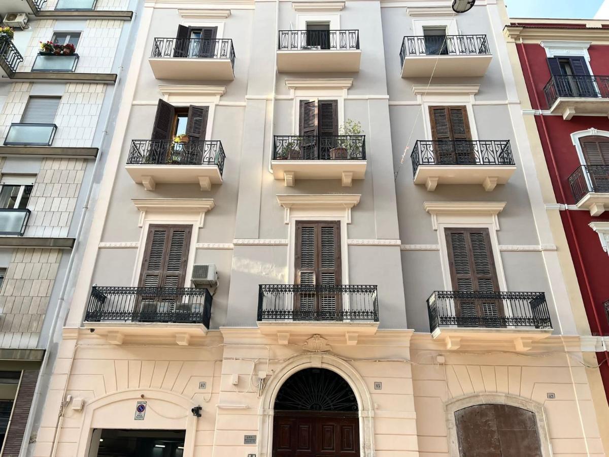 Apartment City Center Eighty-Five Bari Buitenkant foto