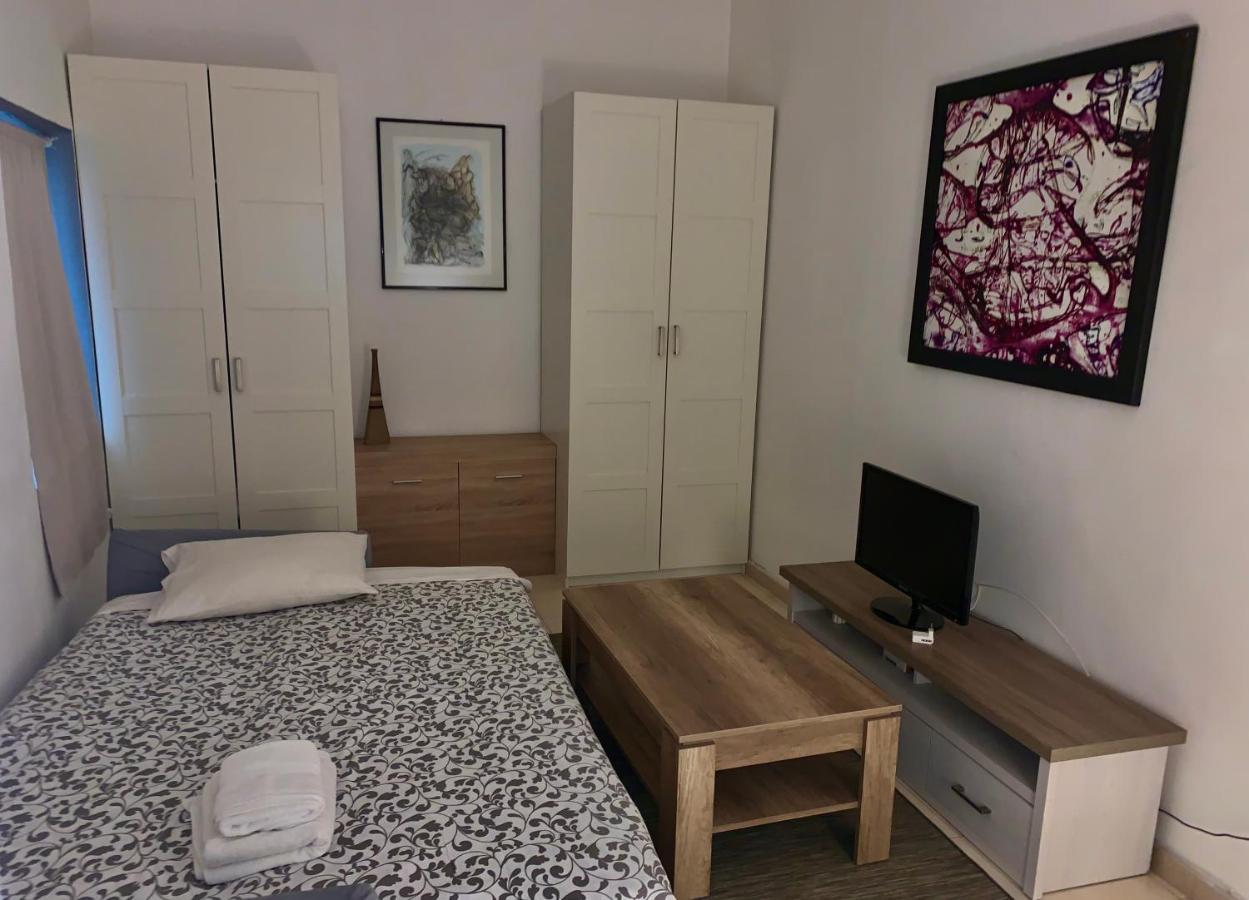 Apartment City Center Eighty-Five Bari Buitenkant foto