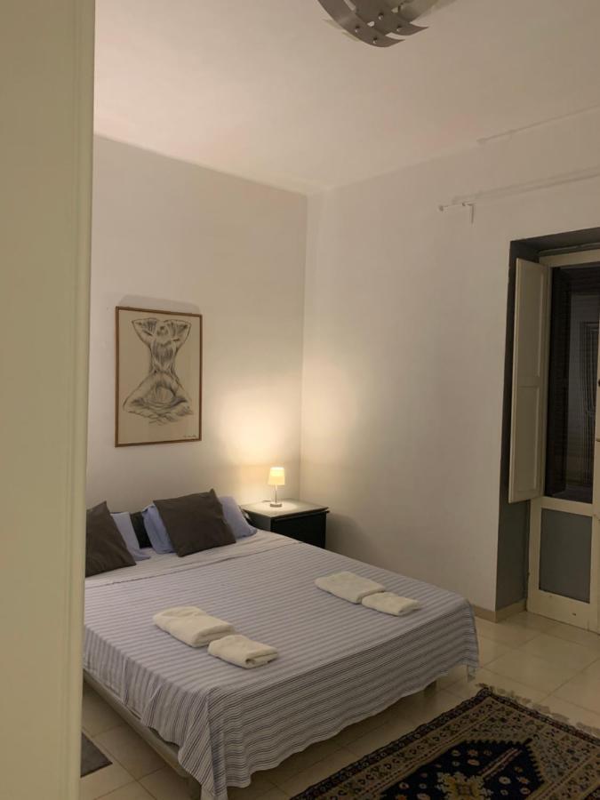Apartment City Center Eighty-Five Bari Buitenkant foto