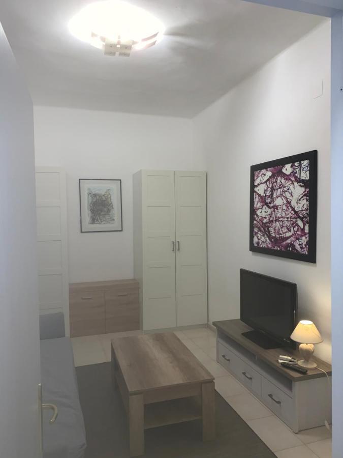 Apartment City Center Eighty-Five Bari Buitenkant foto